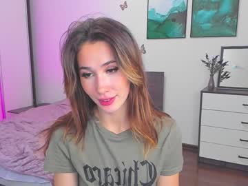 female cam girl kriss_muv image #2586396