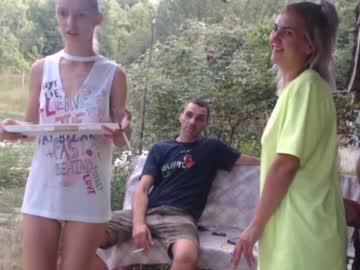 female cam couple danamily image #2138242