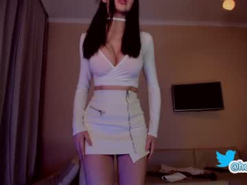 female cam girl hollyextra image #3057390