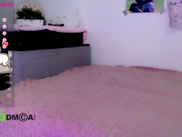 female cam girl small_blondee image #3340713