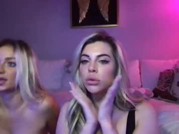 female cam couple allienicole image #4034395