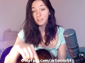 female cam girl artemisfit image #1479614