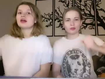 female cam couple angry_girl image #3624601