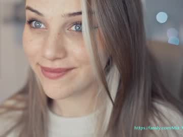 female cam girl mia_milagros image #1854304