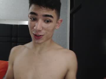 female cam man noah_oz image #187363