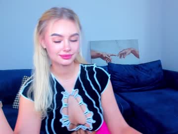 female cam girl 8a8y_nura image #2006428
