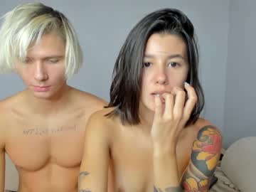 female cam couple skinnnkiss image #2751887