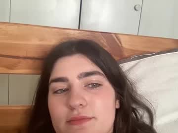 female cam couple onlykissesfans image #1989544