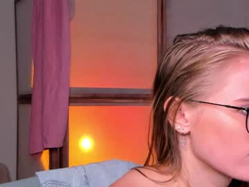 female cam girl linellali image #2690941