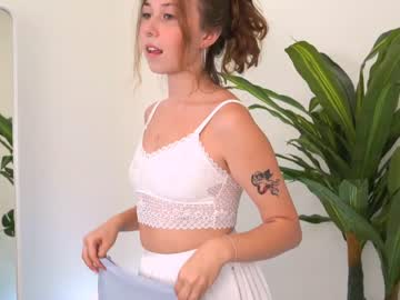 female cam couple lottie_shine image #2604635