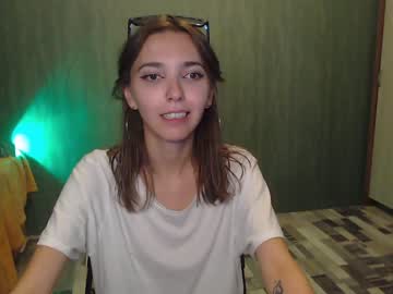 female cam girl steph_fossst image #2140078