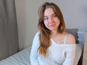 female cam girl cwenehails image #3998324