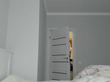 female cam couple slemgem image #738536