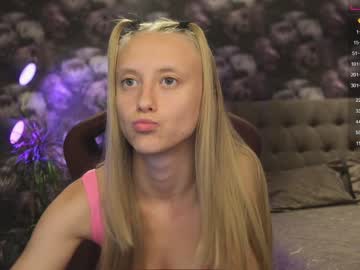 female cam girl angeellina image #2562935