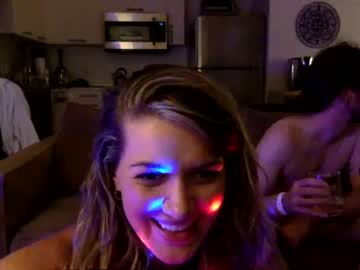 female cam couple rez256 image #2157349