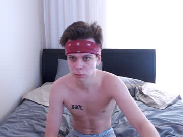 female cam couple theodor_and_evia image #1237807
