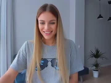 female cam girl adri_sweetie image #1088084