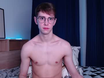 female cam man alfie_evanss image #3517175