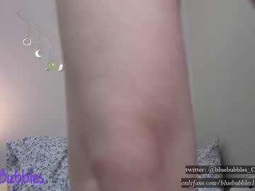 female cam girl blue_bubbles118 image #1264115