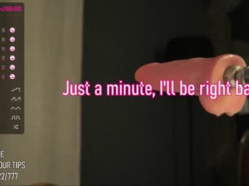 female cam girl crystalreves image #1688109