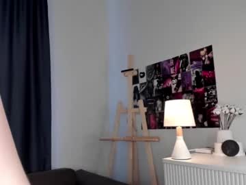 female cam girl mineliaaa image #4014471