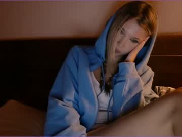 female cam girl bitter_moon image #2856605