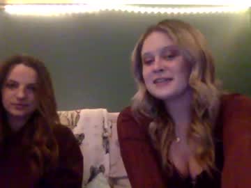 female cam girl _savannahcat_ image #804370