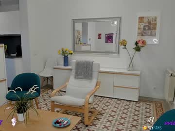 female cam girl veroniqe_lounge image #1845577