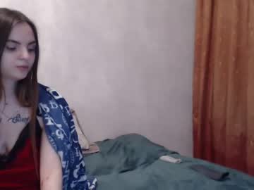 female cam couple hotvikki9910 image #3651307