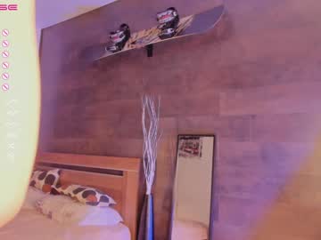 female cam girl yolandabertha image #3594537