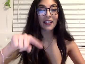 female cam girl brownmeow image #3182741