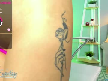 female cam girl elza_fuentes image #3202707