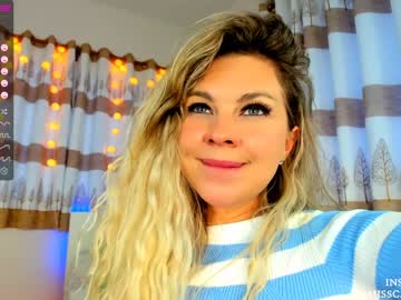 female cam girl super_peach image #3705683