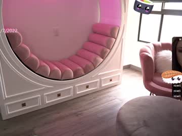 female cam girl ashlyeroberts1 image #2210189