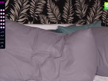 female cam girl fallen_angel_18 image #1643355