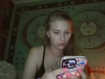 stonerbabe1313  female  webcam