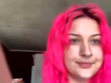 cherrythabrat  female  webcam