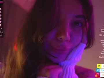 female cam girl kronniekray image #3909642