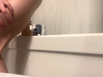 ermbh26  female  webcam