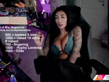 female cam girl evelyne92 image #3186468