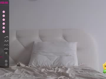 female cam girl theellenshow image #2387241