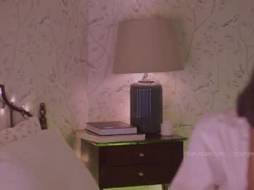 female cam girl _2strangers image #2320444