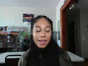 female cam girl goddesstinaruiz image #4009437