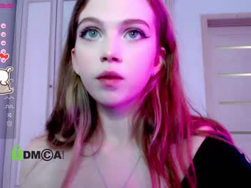 female cam girl small_blondee image #3305150