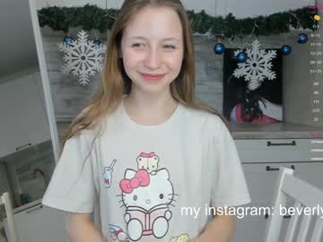 female cam couple beverlyvega image #3309001