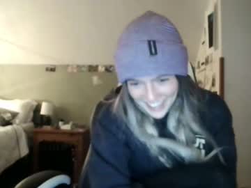 female cam girl pixelatedprincess image #3038255