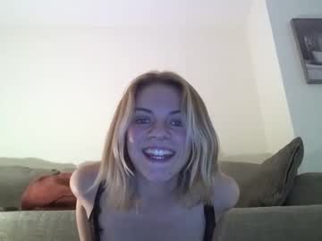 female cam girl littlelaurie2 image #1394218