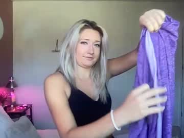 female cam girl ameliabeverly image #1290252
