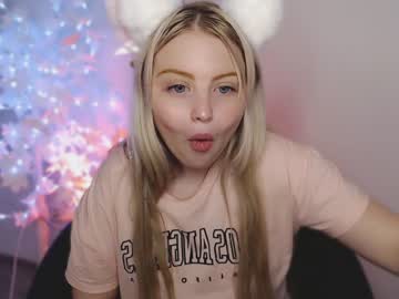 female cam girl shy_blondiee image #3709874