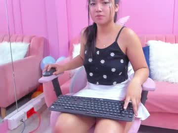 female cam girl emelyy_carter image #3971707